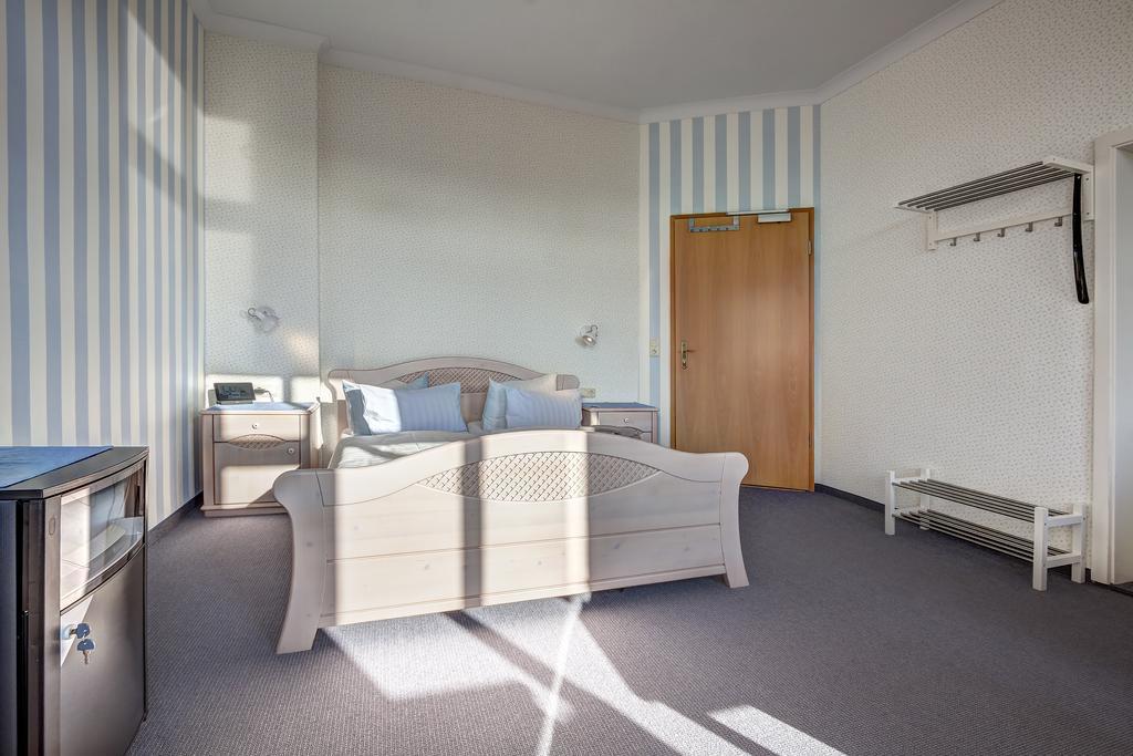 Hotel Villa Seeschloesschen Херингсдорф Экстерьер фото